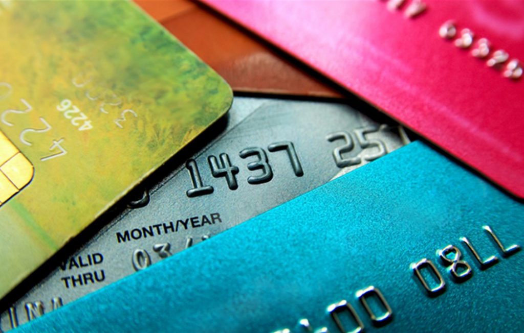 Tips To Consider While Selecting Your Credit Card